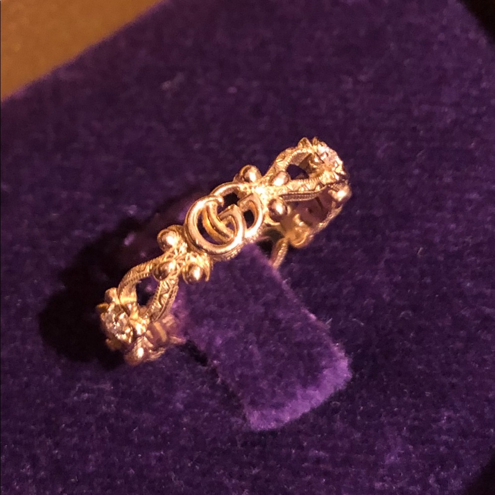 GUCCI ring